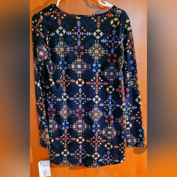 Medium long sleeve LuLaroe Lynne - Picture 4 of 4